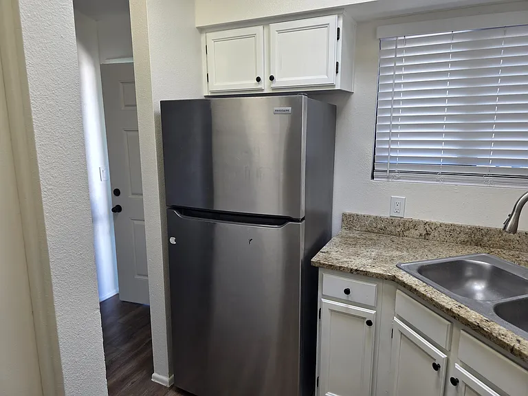 1311 N Gila St #3 — Photo 3