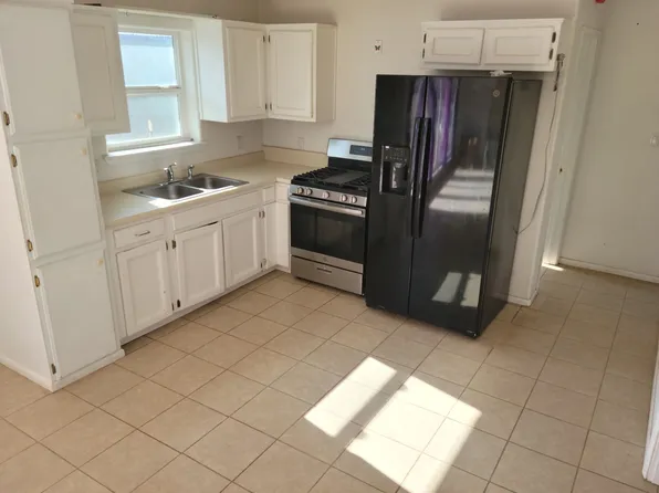 32 Laguna Dr, Pecos, NM 87552