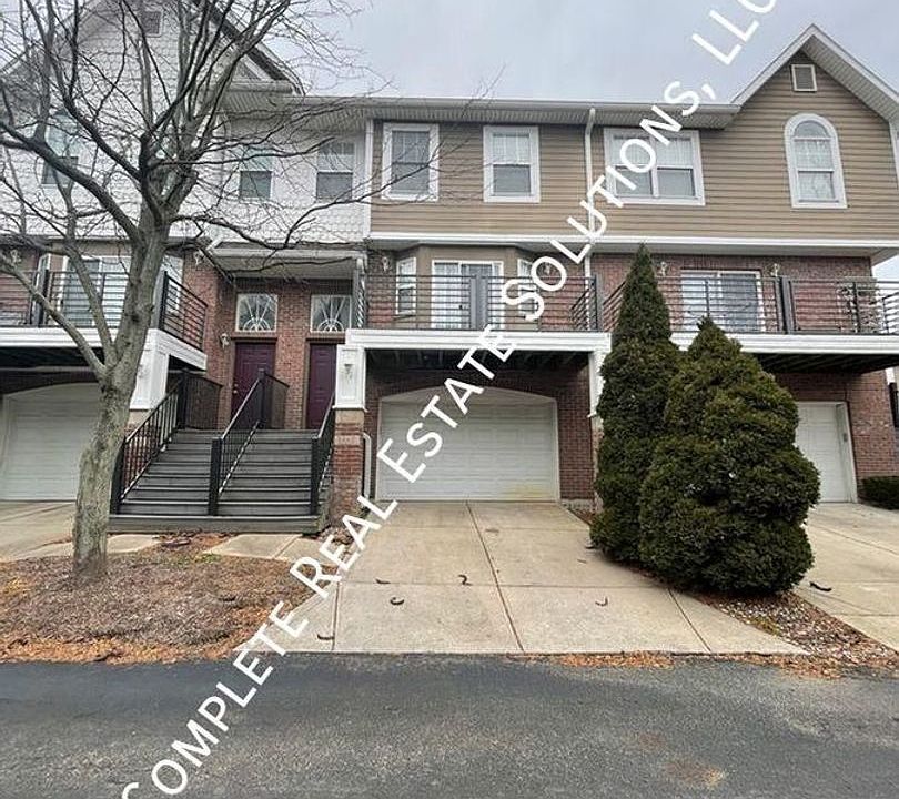 1st image of 1462 Oakhill Dr