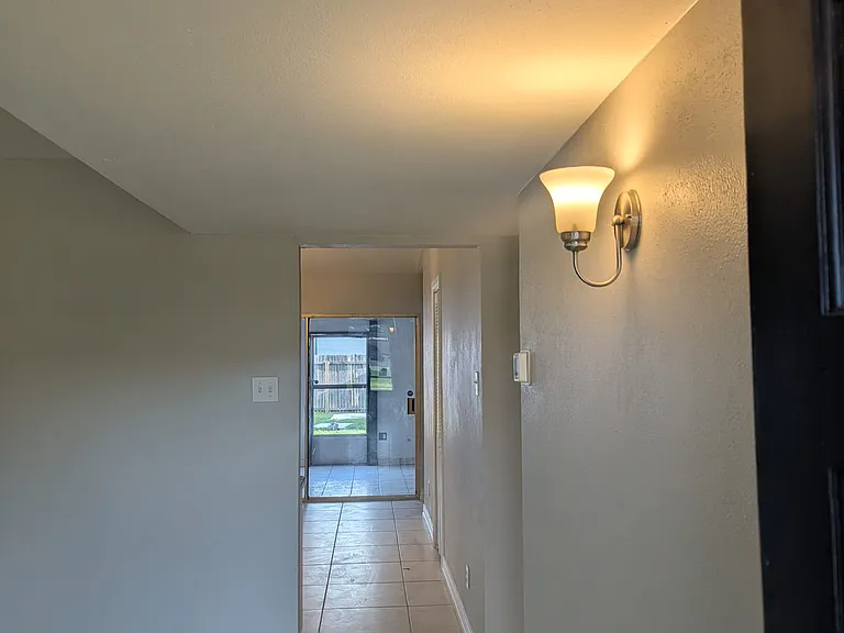 1308 Cherry Hill Ln — Photo 14