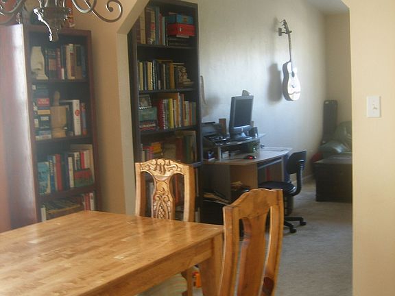 2nd image of 464 Richview Park Cir E