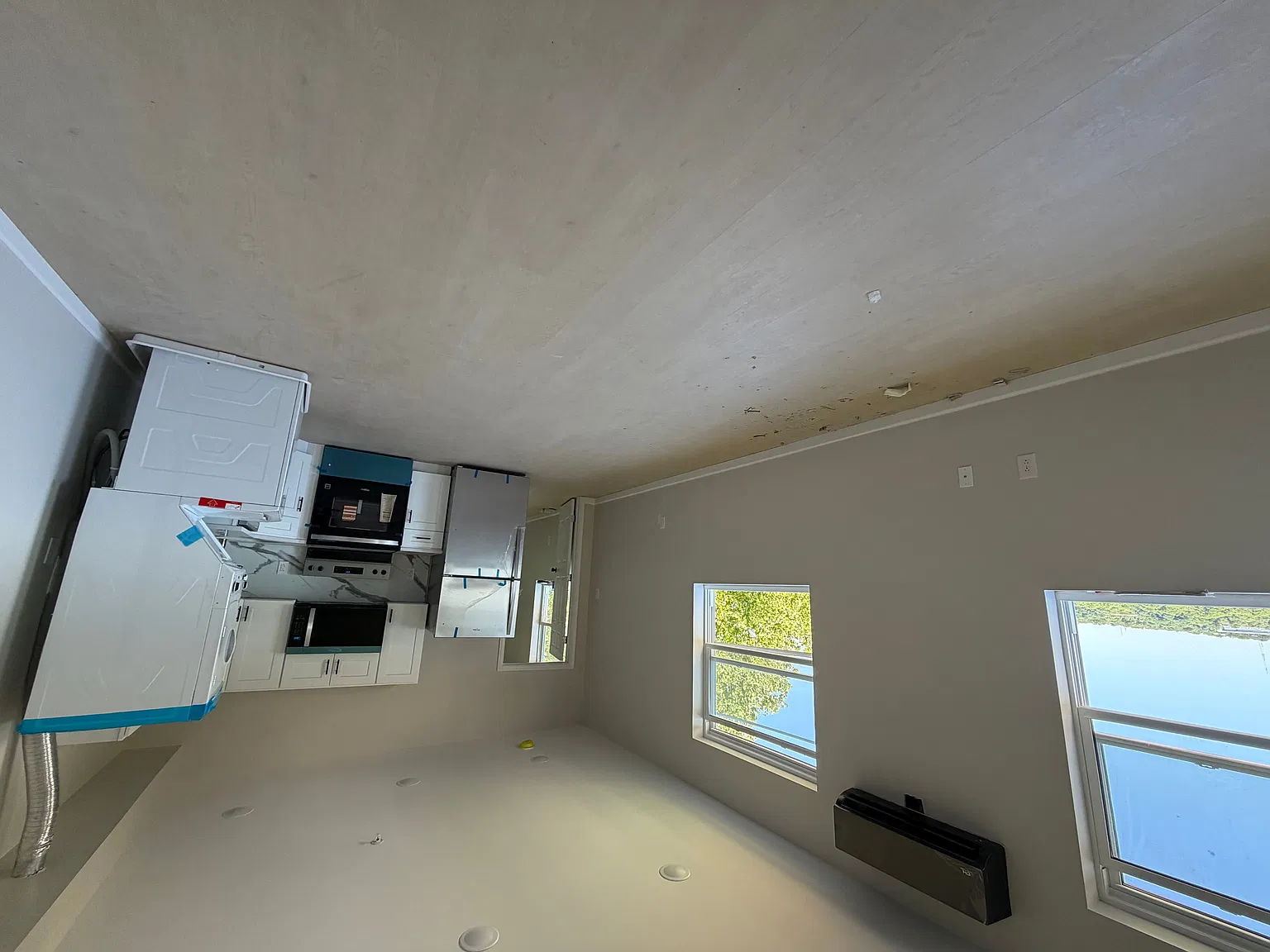 3900 Roland Ave — Photo 3