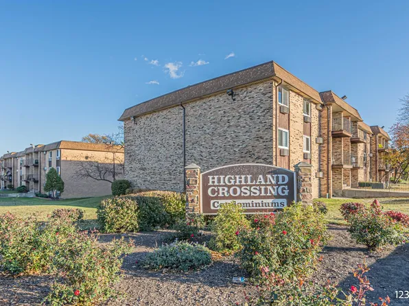 745 Heritage Dr #10305, Hoffman Estates, IL 60169