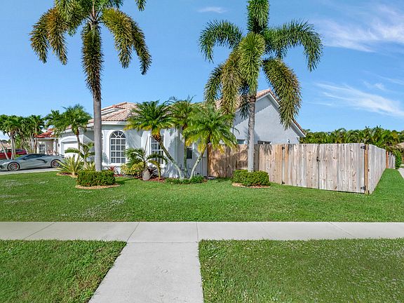 3rd image of 9353 Cove Point Circle