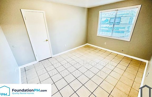 5th image of 3462 Buchanan Ave