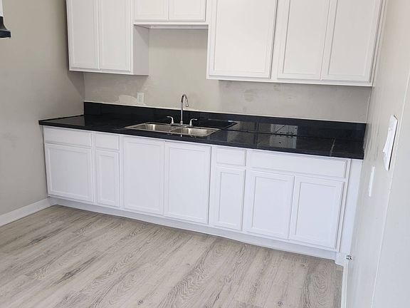 3rd image of 4078 W 142nd St #F