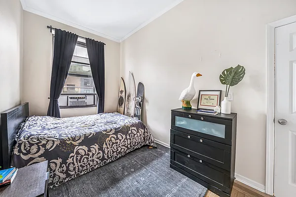 Sold by Bank Neary | media 22