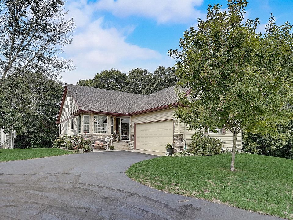 1st image of 1110 Melody Ct NW