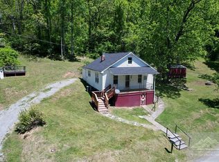 1079 Bent Mountain Rd, Lerona, WV 25971