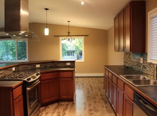 4946 Vance Dr, Anchorage, AK 99508