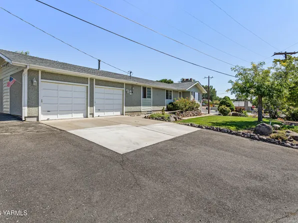 4601 Hillcrest Dr, Yakima, WA 98901