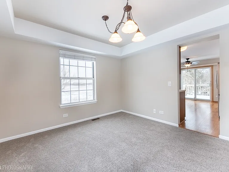 554 Abbeywood Dr — Photo 5
