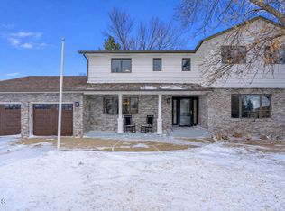 3505 Overlook Dr, Bismarck, ND 58503