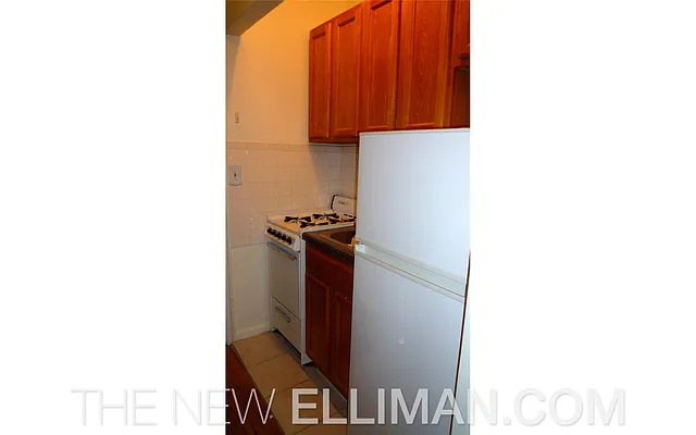 Rented by Douglas Elliman | media 36