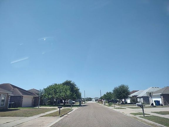 4th image of 2442 Handlin Dr