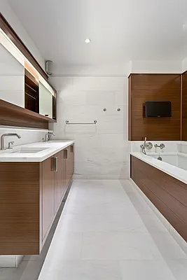 Sold by BLU Real Estate | media 23