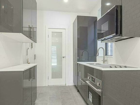 2nd image of 103 Macdougal St #25F