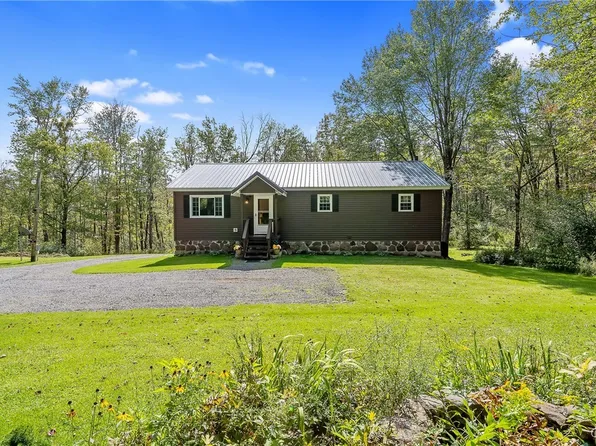 1763 County Route 26, Parish, NY 13131