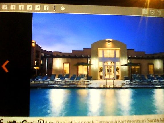 Beautifuf Pool & Fire Pits