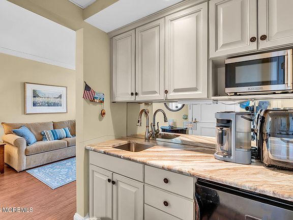 4th image of 700 Ocean Avenue #431