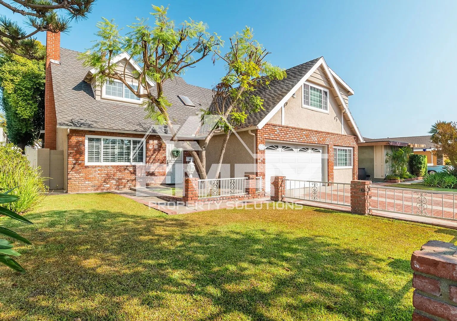 5 Bedroom 3 Bathroom Single House in Los Alamitos CA 90720!! — Photo 1