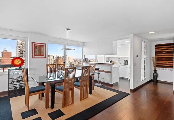 2nd image of 300 E 59th St #3304/3305