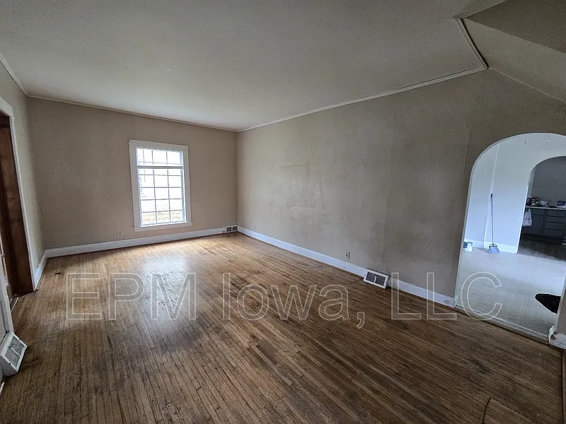 3 bed, 1.5 bath, 1266 sqft, $875 — Photo 4