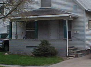 1104 Persons Ct, Lansing, MI 48906