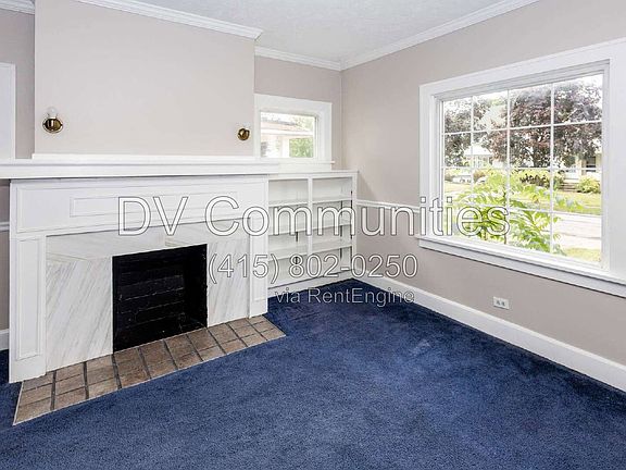 3rd image of 9110 Rosewood Ave