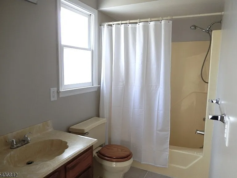 18B Red Barn Ln #2 — Photo 8