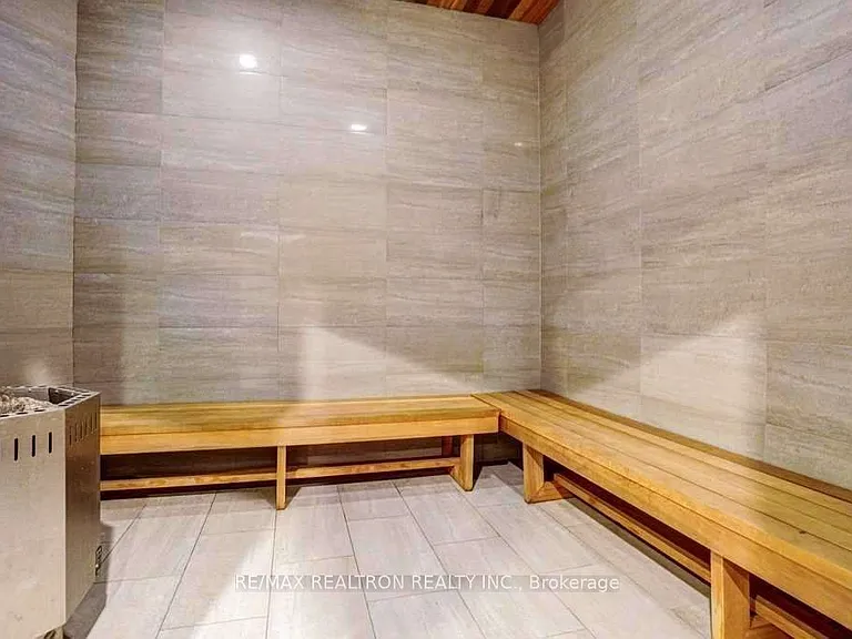460 Adelaide St E #1516 — Photo 12