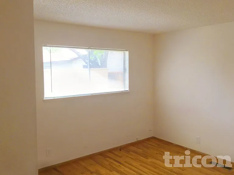 535 Gregory Way — Photo 5