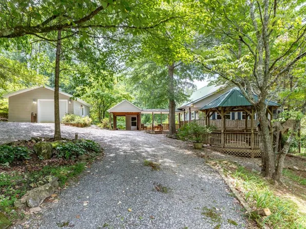 32 Long Dr, Blairsville, GA 30512