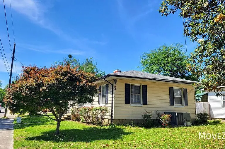 412 Hamby St — Photo 8