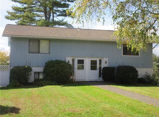 6 Cedarbrook Townhouse #TOWNHOUSE 6, Brookfield, CT 06804