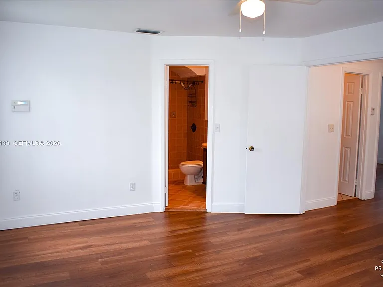 11759 SW 117th Pl — Photo 8