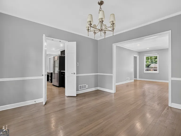 4854 Springfield Dr — Photo 23