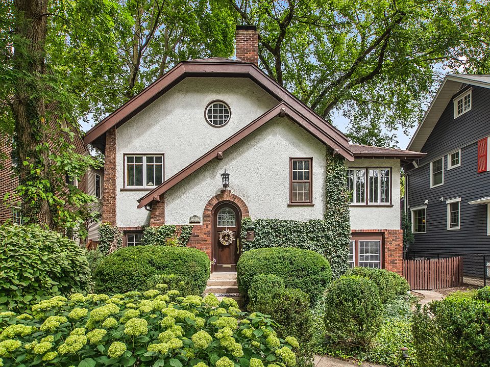 1st image of 2717 Harrison St