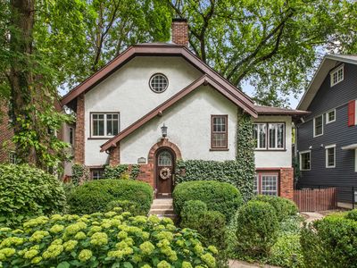 2717 Harrison St, Evanston, IL, 60201
