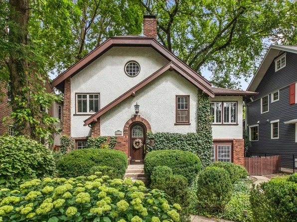 2717 Harrison St, Evanston, IL 60201