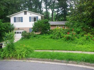 10028 Llewellyn Ct, Fairfax, VA 22032