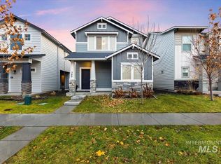 745 E Springloyd St, Meridian, ID 83642