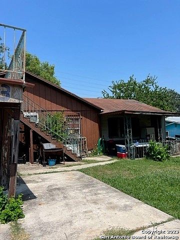 1st image of 303 Robeson Ave