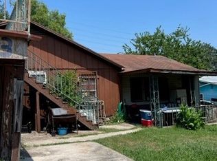 303 Robeson Ave, San Antonio, TX 78220