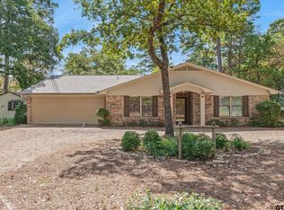 241 Woodside Ln, Holly Lake Ranch, TX 75765