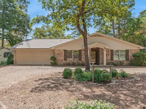 241 Woodside Ln, Holly Lake Ranch, TX 75765