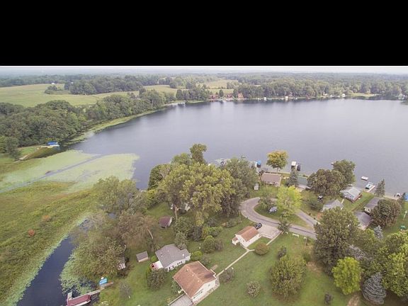 5th image of 60264 N Lakeshore Dr