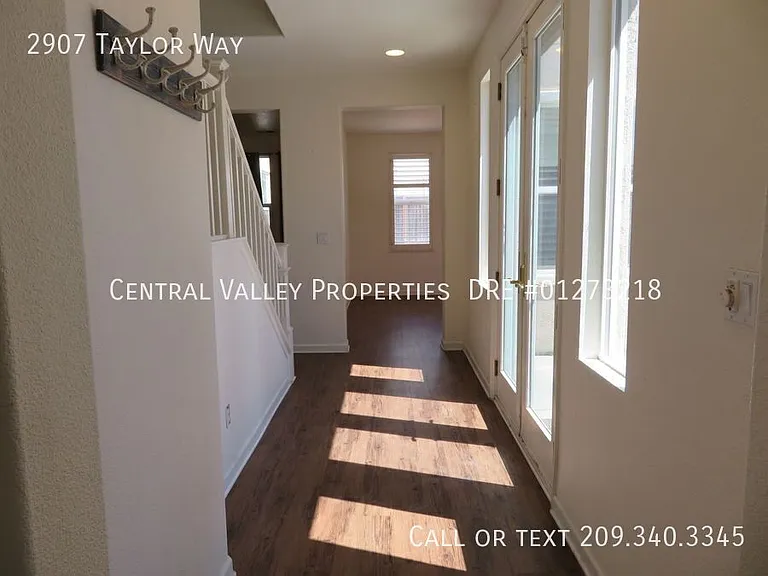 2907 Taylor Way — Photo 11
