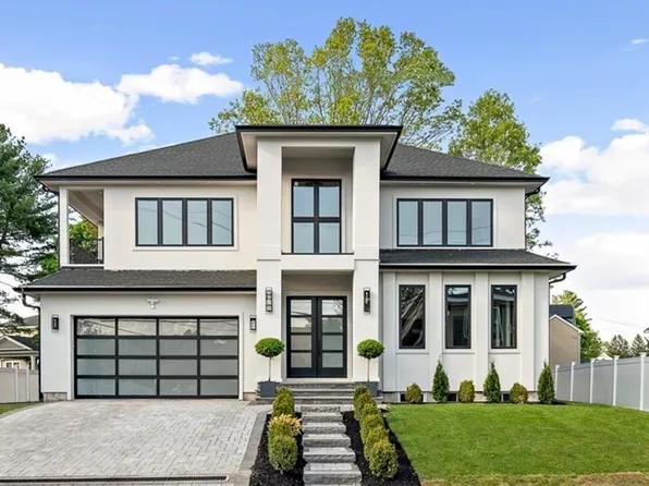 29 Hanson Rd, Newton, MA 02459