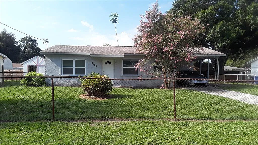 3 bed, 1.0 bath, 884 sqft, $1,649 — Photo 1